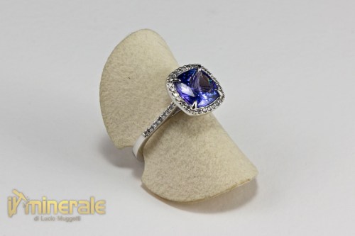 AN11-22Oxy1180-3_gioielli_oro_pietre_dure_semipreziose_preziose_anelli_tanzanite_brillanti.logo