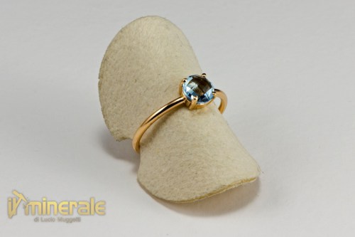 AN11-22Oxy130-3_gioielli_oro_pietre_dure_semipreziose_preziose_anelli_topazio_azzurro.logo