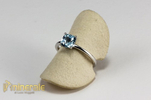 AN11-22Oxy250-2_gioielli_oro_pietre_dure_semipreziose_preziose_anelli_acquamarina.logo