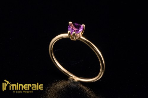 AN11-24Oxy190-1_gioielli_oro_anelli_pietre_dure_semipreziose_ametista