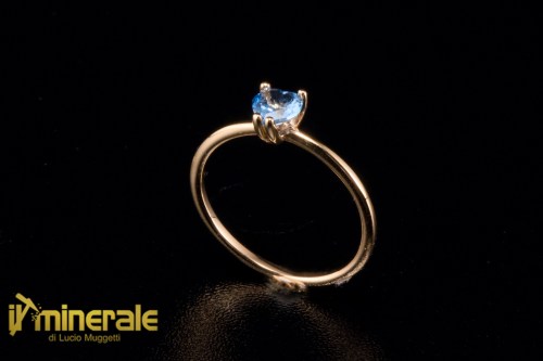 AN11-24Oxy190-1_gioielli_oro_anelli_pietre_dure_semipreziose_topazio_azzurro