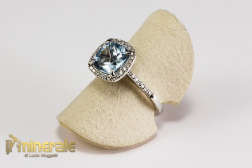 AN12-22Oxy725-Gioielli_oro_pietre_dure_preziose_semipreziose_anelli_acquamarina_diamanti_brillanti