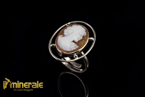 AN2-20Ful2000-1_gioielli_argento_pietre_dure_anelli_cammeo_conchiglia.logo