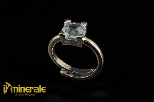 AN6-22Hub1916-1_gioielli_argento_pietre_dure_semipreziose_topazio_azzurro.logo