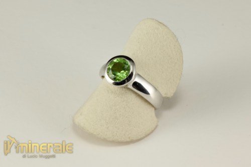 AN9-24Arn2350-2_gioielli_argento_pietre_dure_semipreziose_anelli_peridoto