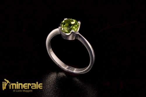 AN9-24Arn2560-1_gioielli_argento_pietre_dure_semipreziose_anelli_peridoto