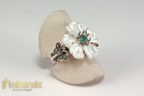 AN9-24Imp11100-3_gioielli_argento_pietre_dure_semipreziose_madreperla_smeraldo_marcassiti