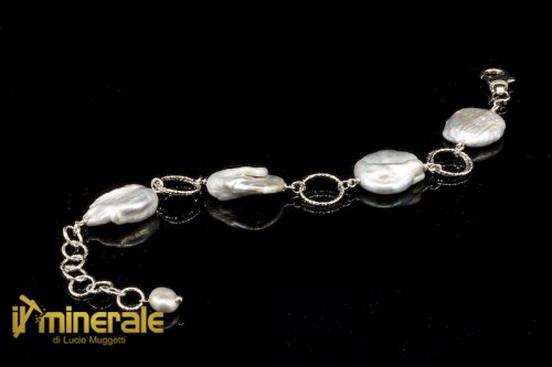 BR045aNs2520-1_gioielli_argento_bracciali_catene_pietre_dure_perle_coltivate_grigie-640