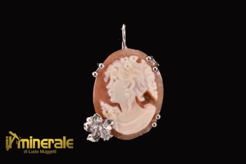 C11-22ExFul3250-1_gioielli_argento_ciondoli_charms_pietre_dure_cammeo