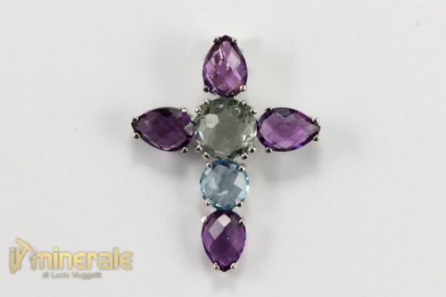 C2-23Hub3650-2_gioielli_argento_pietre_dure_semipreziose_ciondoli_charms_croce_ametista_topazio_azzurro.logo