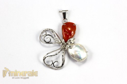 C4-22Ful8800-2_gioielli_argento_ciondoli_charms_pietre_dure_corallo_rosso_perle_coltivate-640