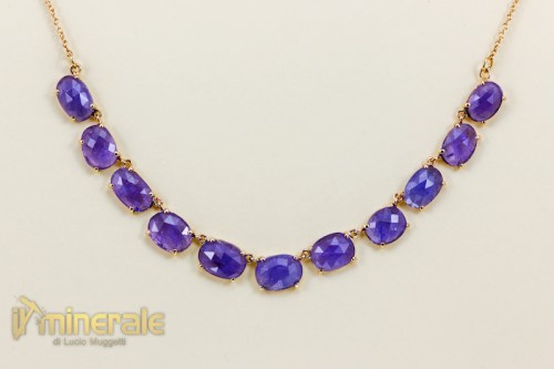 Ca10-18Ns89300-3_gioielli_oro_collane_catene_girocolli_pietre_dure_semipreziose_tanzanite_gold_jewels_chains_necklaces_gemstones_.logo