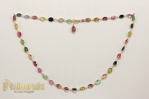 Ca12-19Oxy31000-2_gioielli_oro_girocolli_collane_catene_pietre_dure_semipreziose_tormalina_varicolore.logo