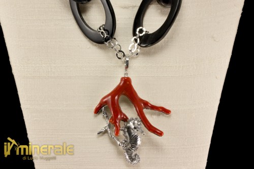 CaC4-24Ns13145-2_gioielli_argento_collane_catene_corno_pietre_dure_corallo_rosso