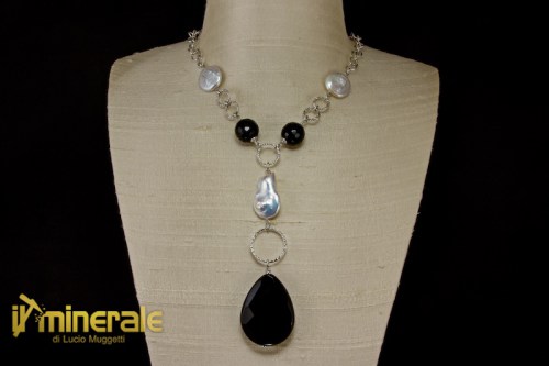 G084Ns4920-1_gioielli_argento_collane_catene_girocolli_pietre_dure_onice_perle_coltivate.logo