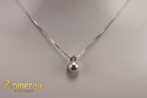 G11-10Oxy24500-2_gioielli_oro_catene_girocolli_pietre_preziose_brillanti_perle_coltivate.logo