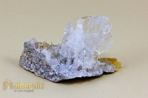 MN1585-2_minerali_collezione_cristalloterapia_silicati_quarzo_ialino_pakistan.logo