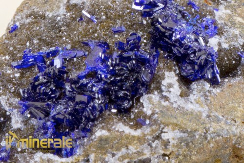 MN1748-3_minerali_collezione_carbonati_azzurrite_marocco.logo