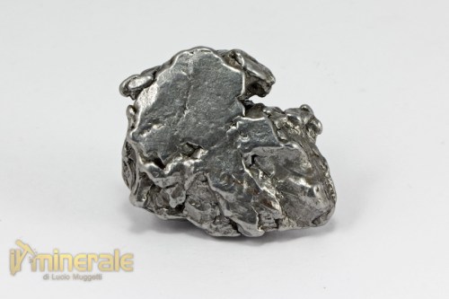 MN2045-2_minerali_collezione_cristalloterapia_meteoriti_ferro.logo