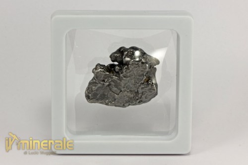 MN2045-4_minerali_collezione_cristalloterapia_meteoriti_ferro.logo