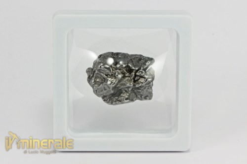 MN2049-4_minerali_collezione_cristalloterapia_meteoriti_ferro.logo