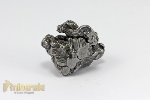 MN2050-3_minerali_collezione_cristalloterapia_meteoriti_ferro.logo