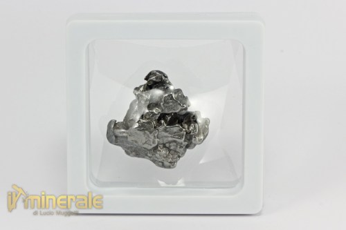 MN2050-4_minerali_collezione_cristalloterapia_meteoriti_ferro.logo