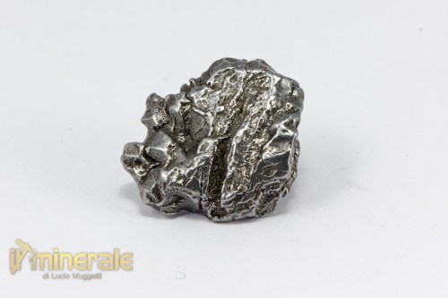 MN2056-3_minerali_collezione_cristalloterapia_meteoriti_ferro.logo