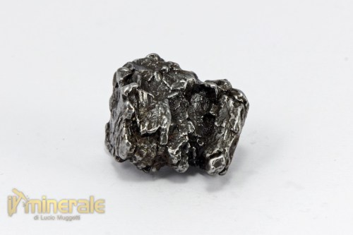 MN2058-3_minerali_collezione_cristalloterapia_meteoriti_ferro.logo