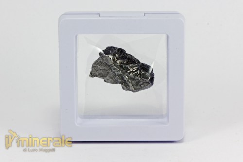 MN2063-4_minerali_collezione_cristalloterapia_meteoriti_ferro.logo