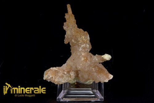 MN2284-1_minerali_collezione_arredamento_stalattiti_calcedonio_quarzo.logo