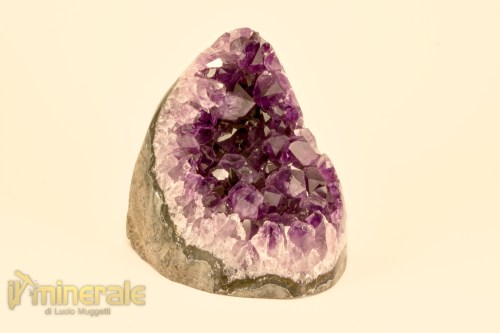 MN2473-2_minerali_collezione_arredamento_ametista_uruguay