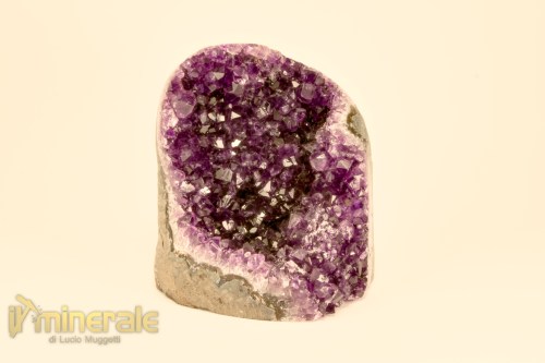 MN2476-2_minerali_collezione_arredamento_ametista_uruguay