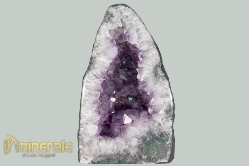 MN2495-2_minerali_collezione_arredamento_geode_ametista_brasile