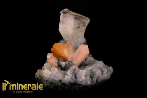 MN2523-1_minerali_collezione_calcite_heulandite_stilbite_apofillite_india