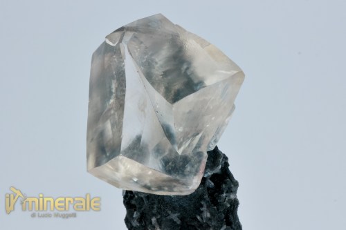 MN2524-3_minerali_collezione_calcite_stilbite_apofillite_india