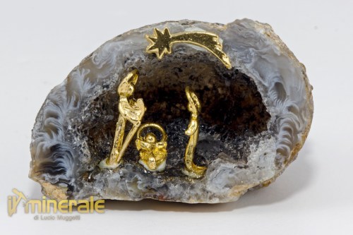OG588-2_minerali_collezione_oggetti_lavorati_geode_agatas_quarzo_presepe.logo
