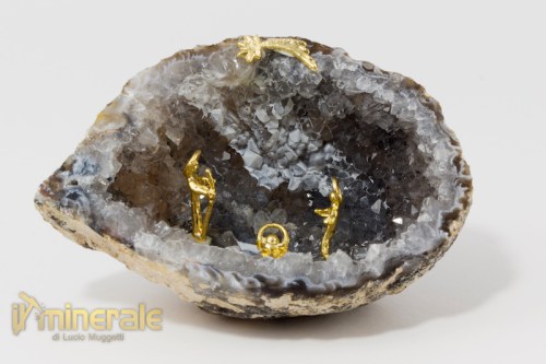 OG625-2_minerali_collezione_oggetti_lavorati_geode_agatas_quarzo_presepe.logo