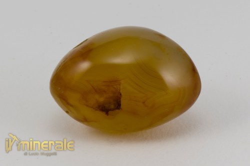 OG665-3_oggetti_lavorati_pietre_dure_ciotoli_peeble_corniola.logo