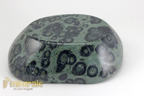 OG674-3_oggetti_lavorati_arredamento_pietre_dure_ciotola_diaspro_kembamba.logo