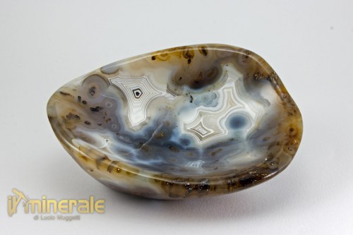 OG676-2_oggetti_lavorati_arredamento_pietre_dure_ciotola_agata.logo