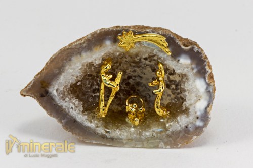 OG691-2_minerali_collezione_oggetti_lavorati_arredamento_presepe_geode_agata_quarzo.logo