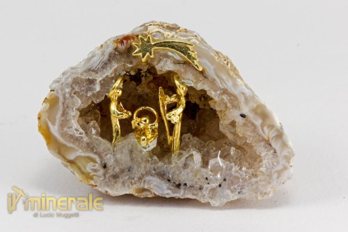 OG695-2_minerali_collezione_oggetti_lavorati_arredamento_presepe_geode_agata_quarzo.logo