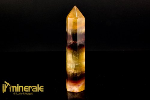 OG709-1_minerali_oggetti_lavorati_collezione_arredamento_cristalloterapia_pietre_dure_obelisco_fluorite