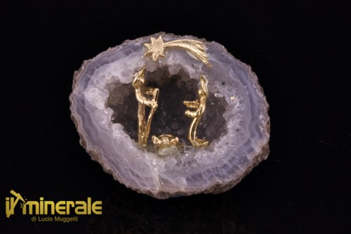 OG725-1_oggetti_lavorati_minerali_collezione_arredamento_geodi_agata_quarzo_presepe