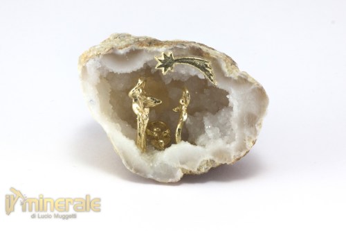 OG728-2_oggetti_lavorati_minerali_collezione_arredamento_geodi_agata_quarzo_presepe