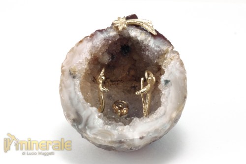 OG734-2_oggetti_lavorati_minerali_collezione_arredamento_geodi_agata_quarzo_presepe