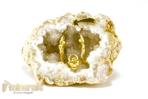 OG740-2_oggetti_lavorati_minerali_collezione_arredamento_geodi_agata_quarzo_presepe