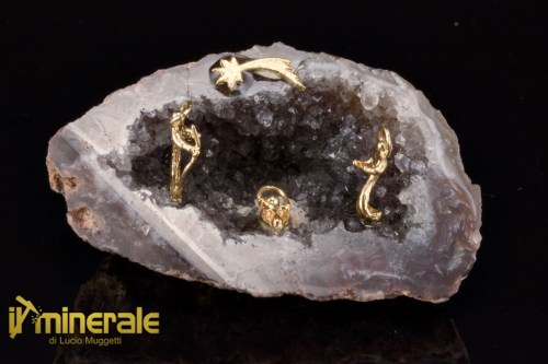 OG747-1_oggetti_lavorati_minerali_collezione_arredamento_geodi_agata_quarzo_presepe