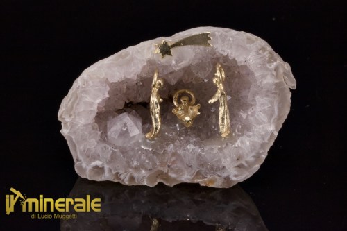 OG748-1_oggetti_lavorati_minerali_collezione_arredamento_geodi_agata_quarzo_presepe